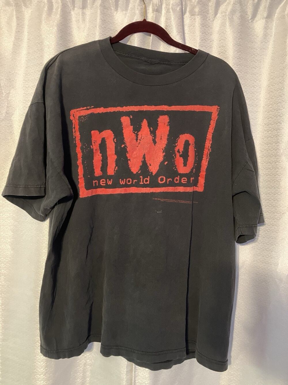 Vintage 1998 WCW NWO ‘Bad Has Arrived, And It’s Here To Stay” Graphic T-Shirt XL